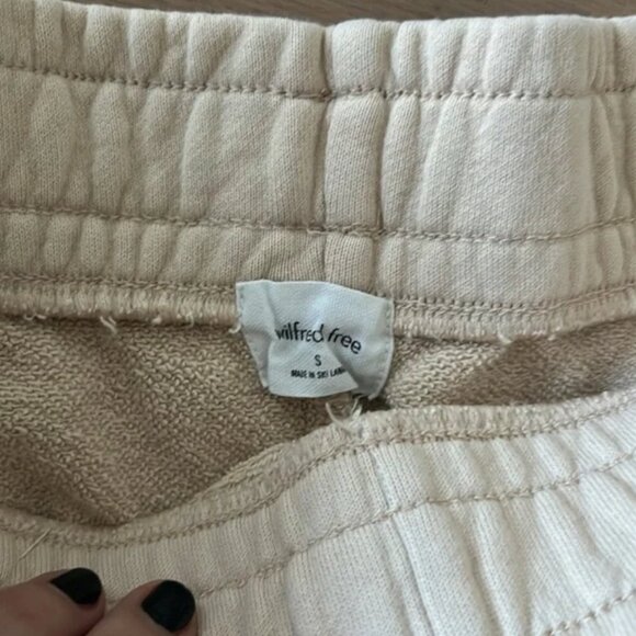 Wilfred Free high-waist sweatshorts - Picture 2 of 3